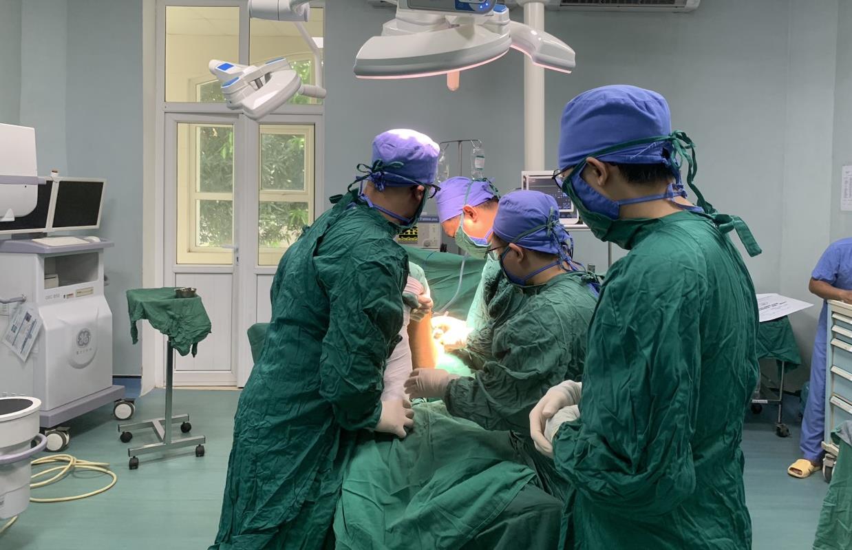 Bệnh viện Chấn thương – Chỉnh hình Nghệ An phẫu thuật thành công cho bệnh nhân gãy khung chậu phức tạp
