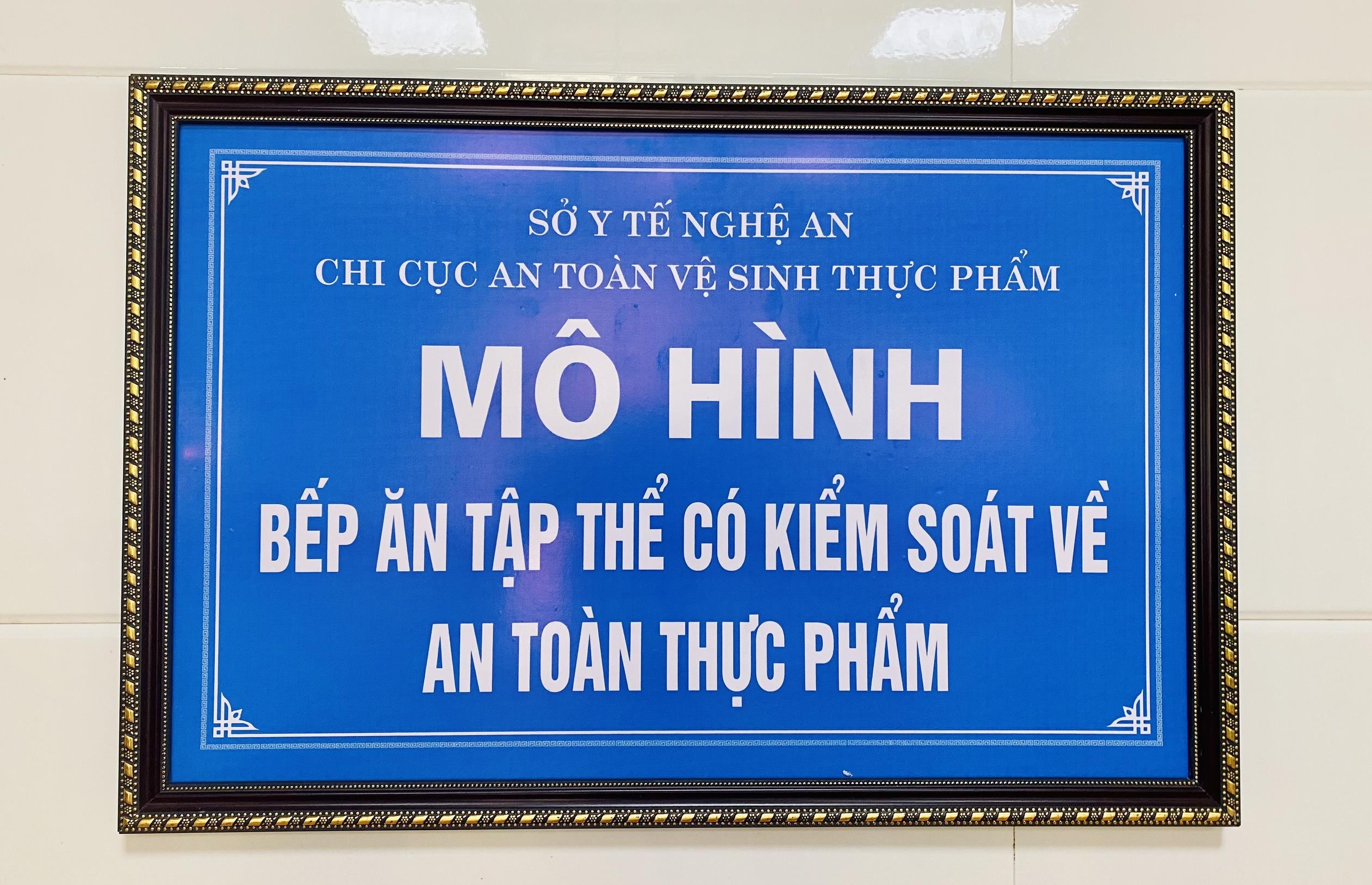 Bếp ăn BVCTCHNA được công nhận là mô hình bếp ăn tập thể có kiểm soát về ATTP trên địa bàn tỉnh Nghệ An